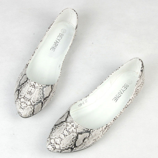 Women Flat Heel Shoes